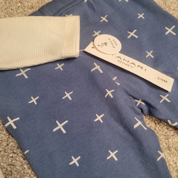 BRAND NEW! Tahari Baby Set- Size 3-6 Months - Picture 2 of 6